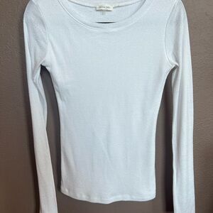 Olivia Grey Women's Classic White Long Sleeve Tee